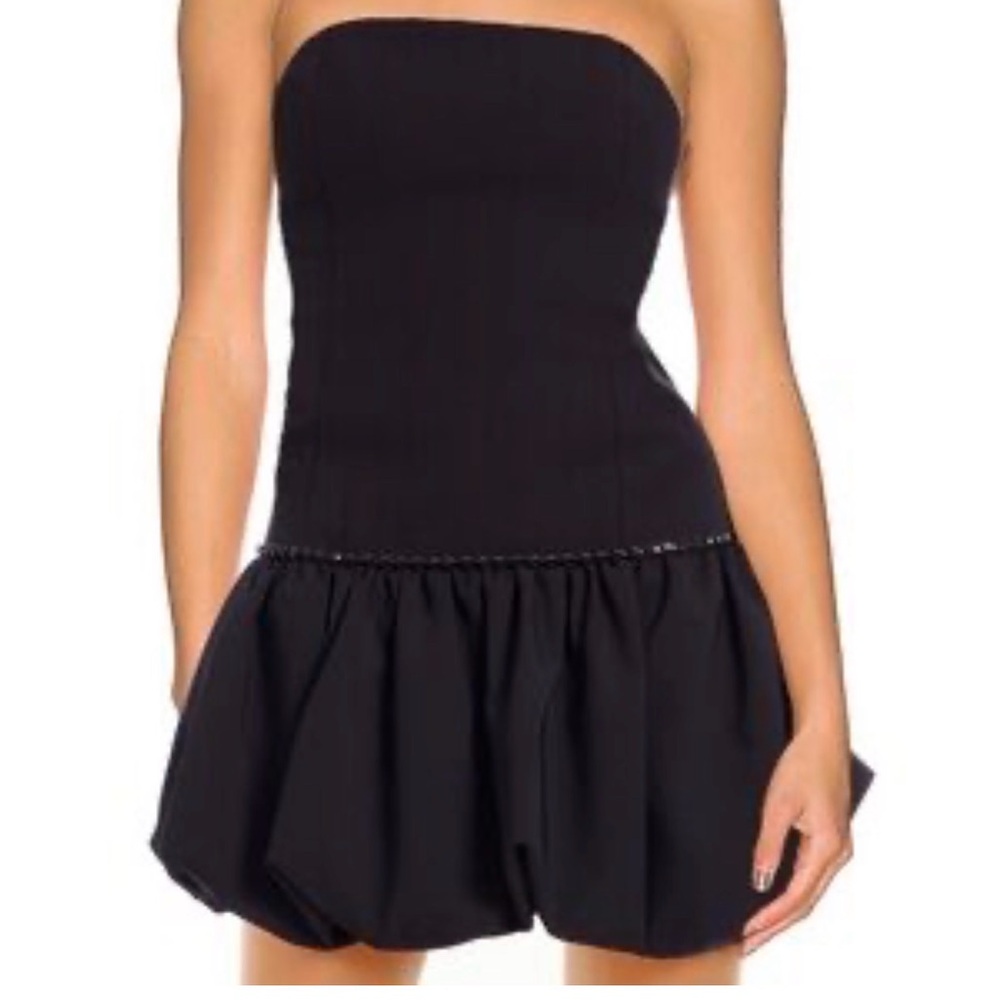 Badgley Mischka Strapless Bubble Hem Mini Dress